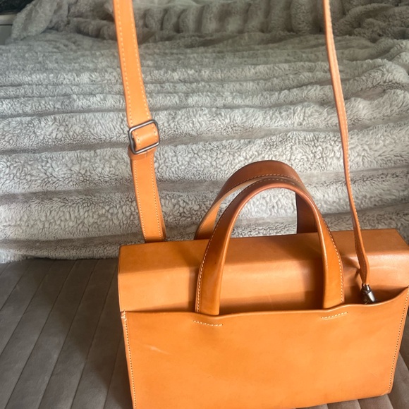 Gorgeous Tan Leather Isaac Reina Bag - Picture 7 of 11